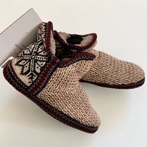 Muk Luks Knit Bootie Slippers Sz 7/8